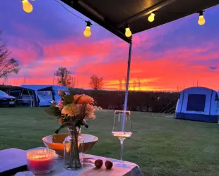 Kampeerplaats paling zonsondergang jpg